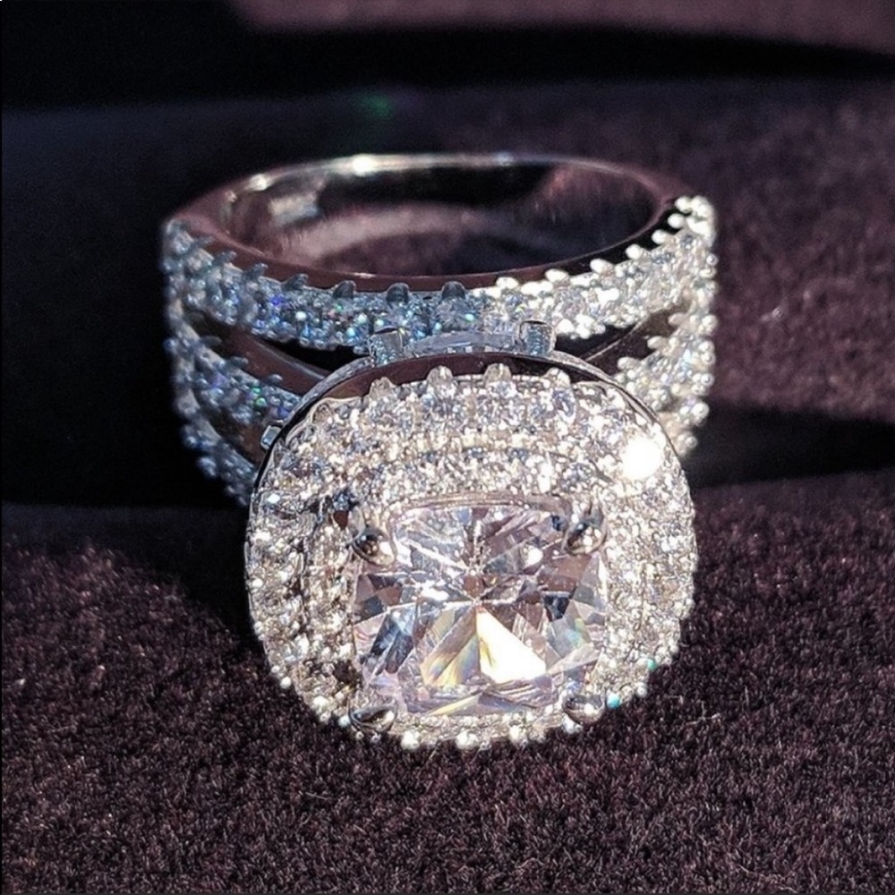 💯 NEW 925 STERLING SILVER DIAMOND HALO RING, CUTE RING, SHINY RING. - Picture 4 of 5